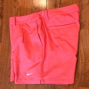 Nike golf Dri-fit shorts sz 8